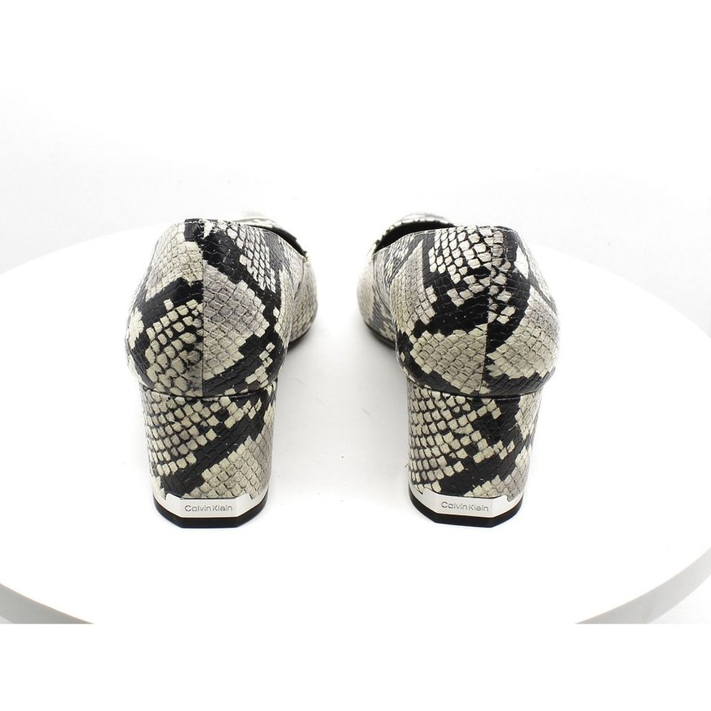 Calvin Klein Women's Pumps BLACK/WHITE - Black & White Snake-Embossed Pointed-To - Picture 2 of 8